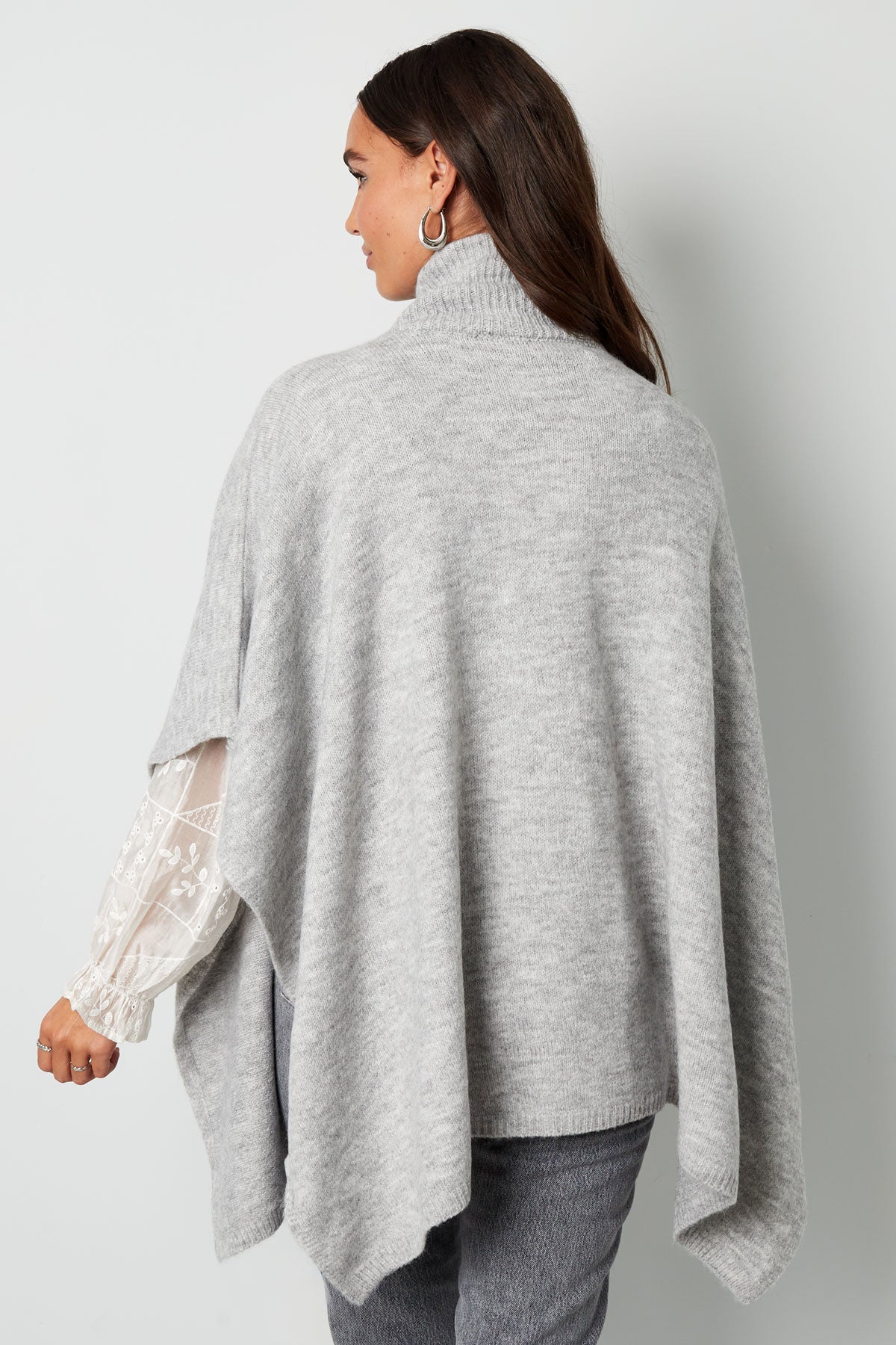 Poncho Basic colore Grigio, Collezione A/I 25